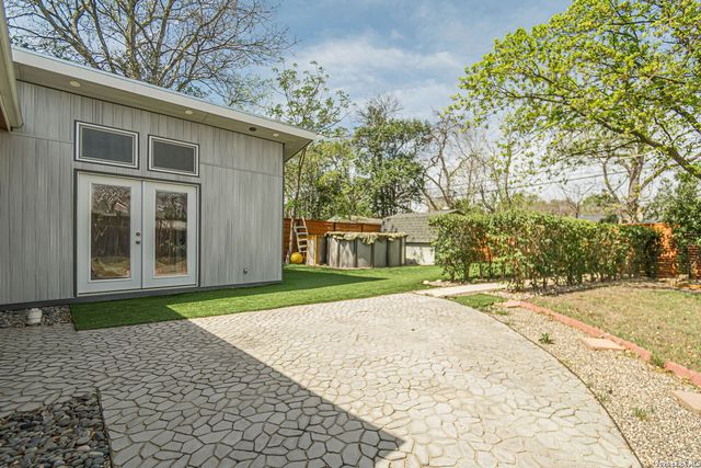 227 Devonshire Dr, San Antonio, TX 78209