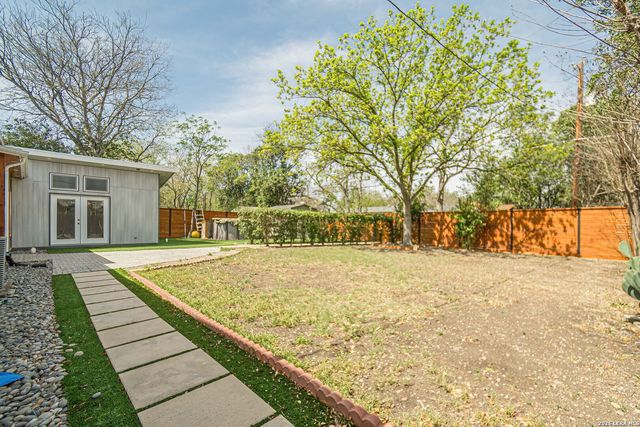 227 Devonshire Dr, San Antonio, TX 78209