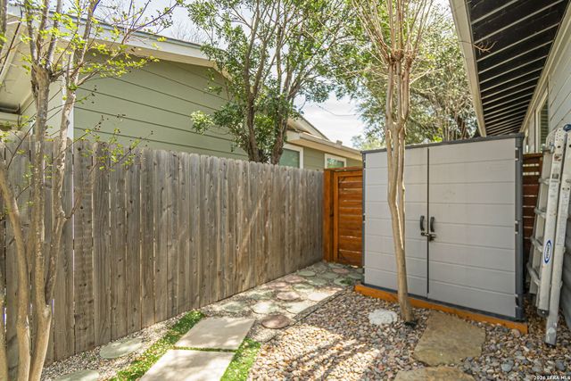 227 Devonshire Dr, San Antonio, TX 78209