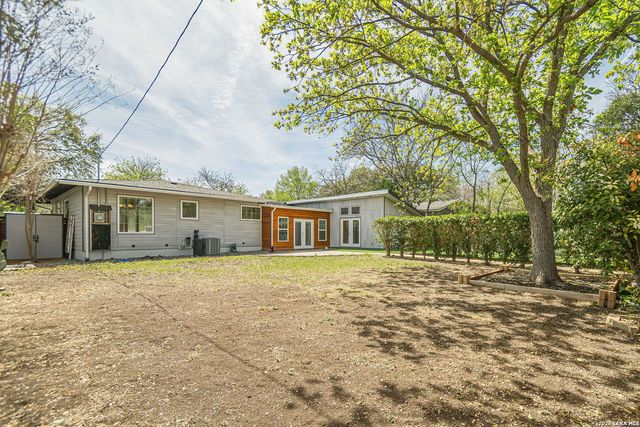 227 Devonshire Dr, San Antonio, TX 78209