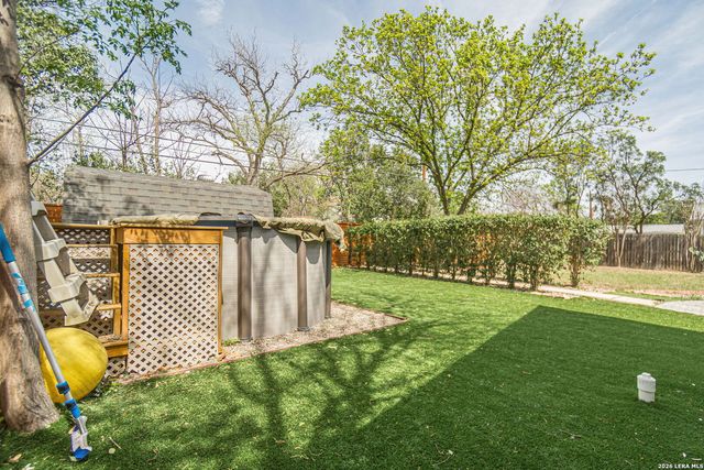 227 Devonshire Dr, San Antonio, TX 78209