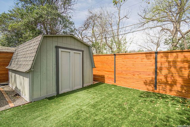 227 Devonshire Dr, San Antonio, TX 78209