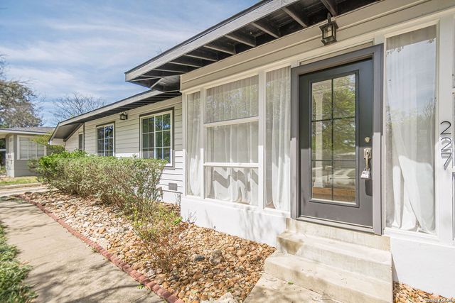 227 Devonshire Dr, San Antonio, TX 78209