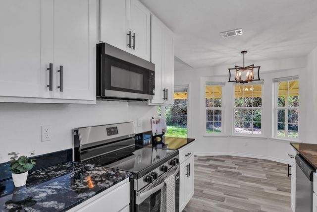 105 Donna Dr, Marshall, TX 75672