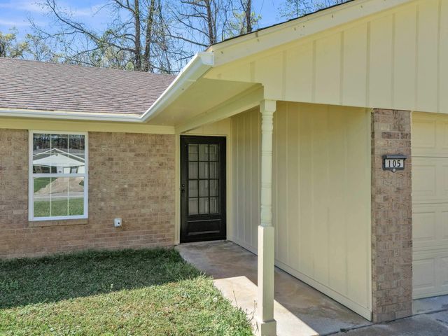 105 Donna Dr, Marshall, TX 75672