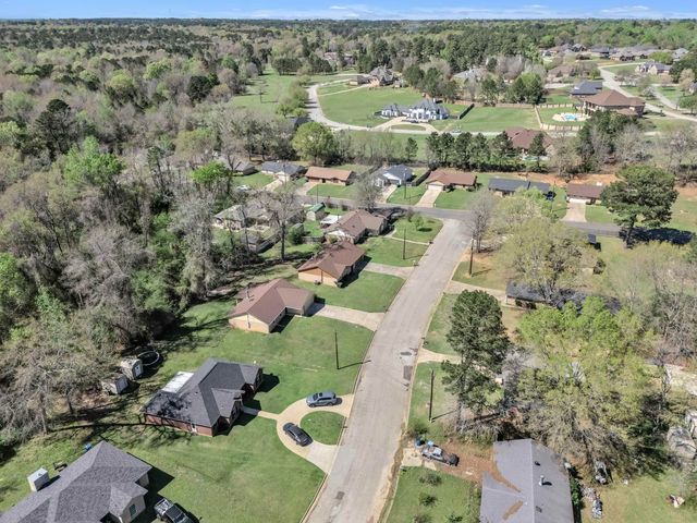 105 Donna Dr, Marshall, TX 75672