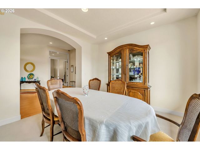 1414 Se BEECH Pl, Gresham, OR 97080