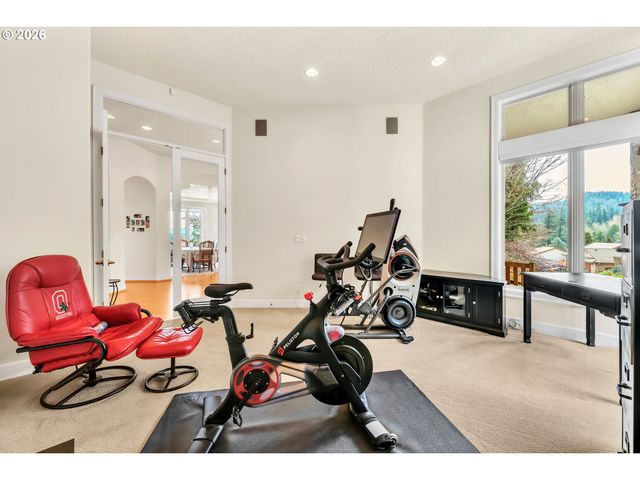 1414 Se BEECH Pl, Gresham, OR 97080