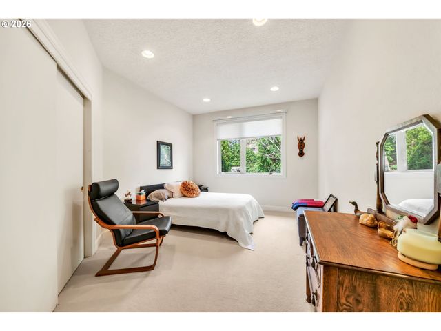 1414 Se BEECH Pl, Gresham, OR 97080