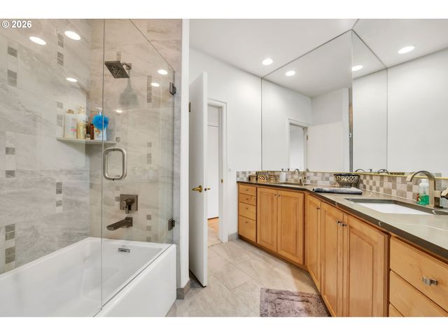 1414 Se BEECH Pl, Gresham, OR 97080