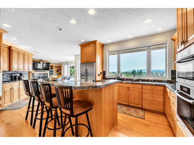 1414 Se BEECH Pl, Gresham, OR 97080