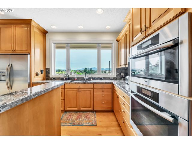 1414 Se BEECH Pl, Gresham, OR 97080