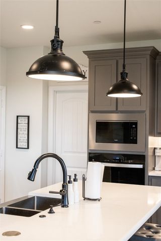 642 Sandiford Court, Mansfield, TX 76063