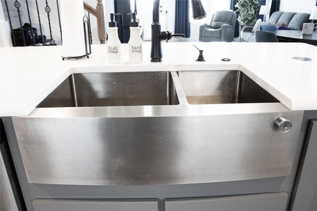 642 Sandiford Court, Mansfield, TX 76063