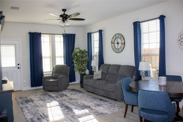 642 Sandiford Court, Mansfield, TX 76063