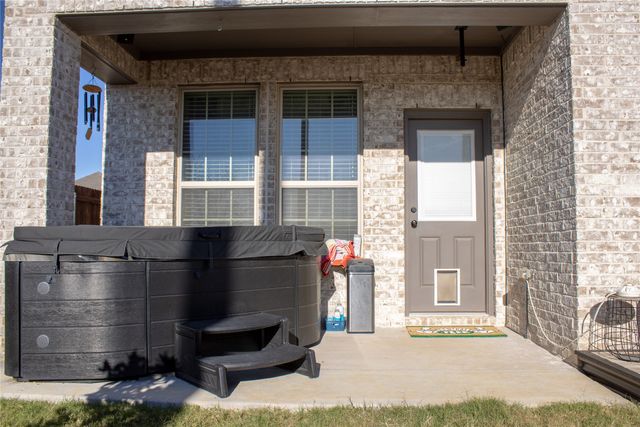 642 Sandiford Court, Mansfield, TX 76063