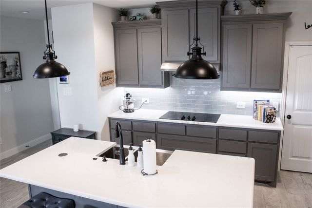 642 Sandiford Court, Mansfield, TX 76063