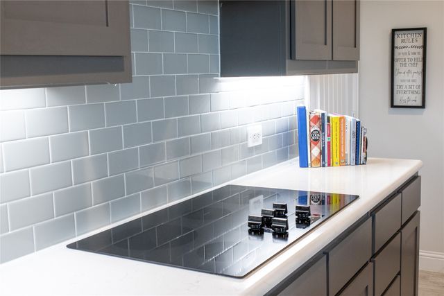 642 Sandiford Court, Mansfield, TX 76063