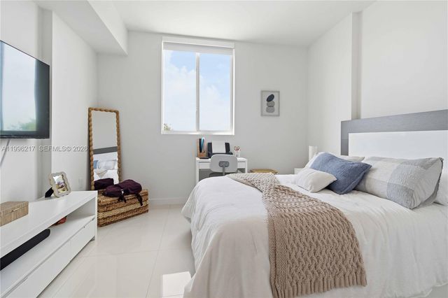 7875 NW 107th Ave 310, Doral, FL 33178