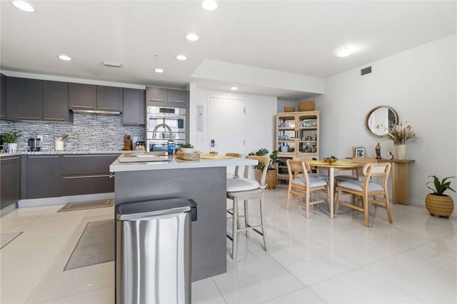 7875 NW 107th Ave 310, Doral, FL 33178