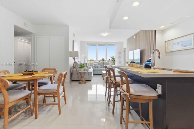 7875 NW 107th Ave 310, Doral, FL 33178