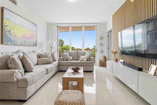 7875 NW 107th Ave 310, Doral, FL 33178