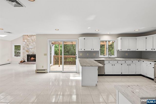 401 11th Street, Cresskill, NJ 07626