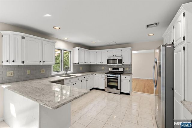 401 11th Street, Cresskill, NJ 07626