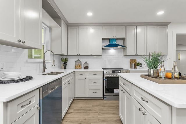 10623 Mccree Road, Dallas, TX 75238