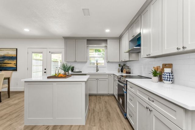 10623 Mccree Road, Dallas, TX 75238