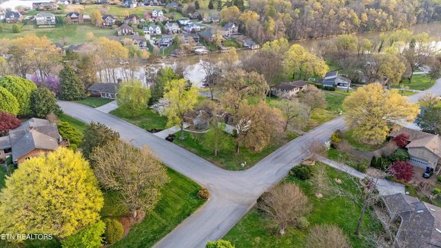 7530 Rivertrace Blvd, Knoxville, TN 37920