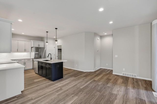 662 Hillcrest Drive, Waunakee, WI 53597