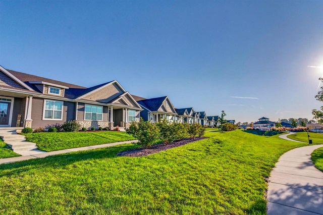 662 Hillcrest Drive, Waunakee, WI 53597