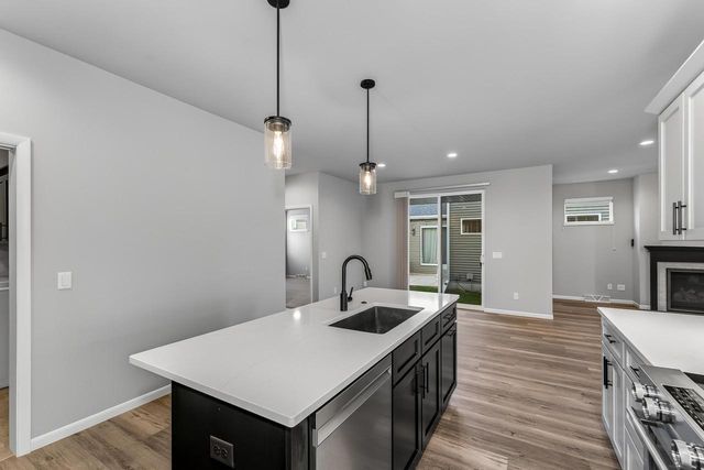 662 Hillcrest Drive, Waunakee, WI 53597