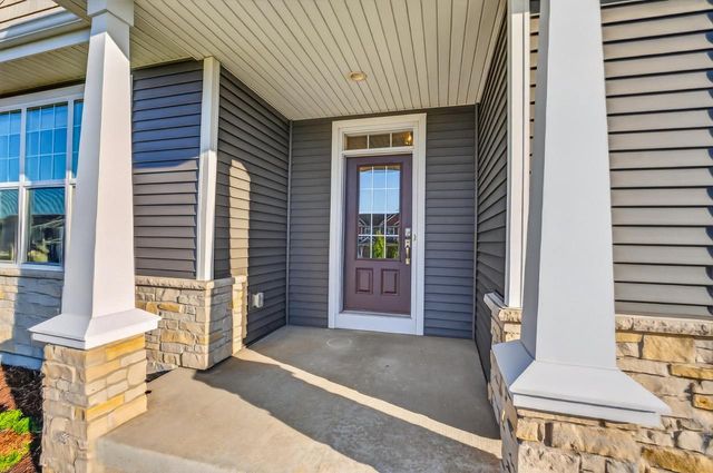662 Hillcrest Drive, Waunakee, WI 53597