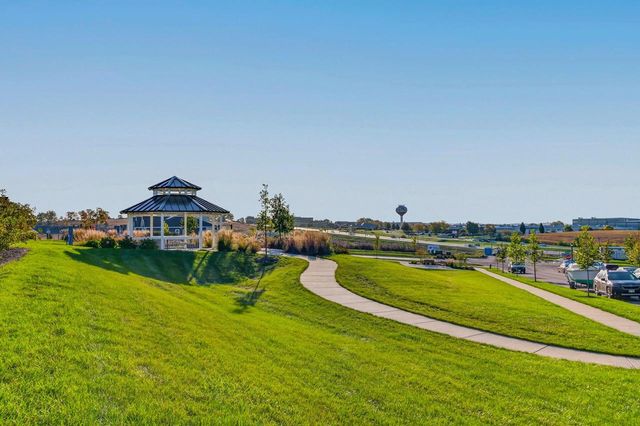 662 Hillcrest Drive, Waunakee, WI 53597
