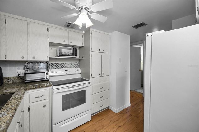 2043 DENMARK STREET 39, Clearwater, FL 33763