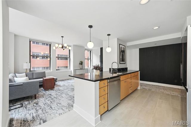 314 N Broadway 806, St Louis, MO 63102