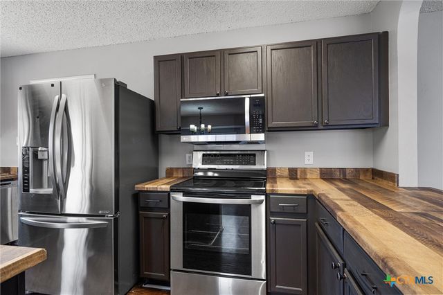 1082 Stone Hollow, New Braunfels, TX 78130