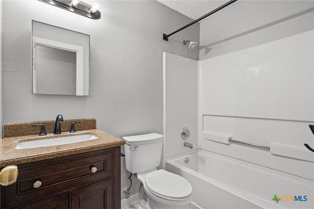 1082 Stone Hollow, New Braunfels, TX 78130