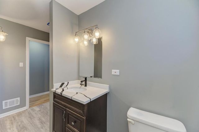 353 W Hickory Street, Chicago Heights, IL 60411