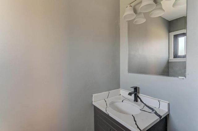 353 W Hickory Street, Chicago Heights, IL 60411