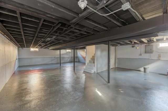 353 W Hickory Street, Chicago Heights, IL 60411