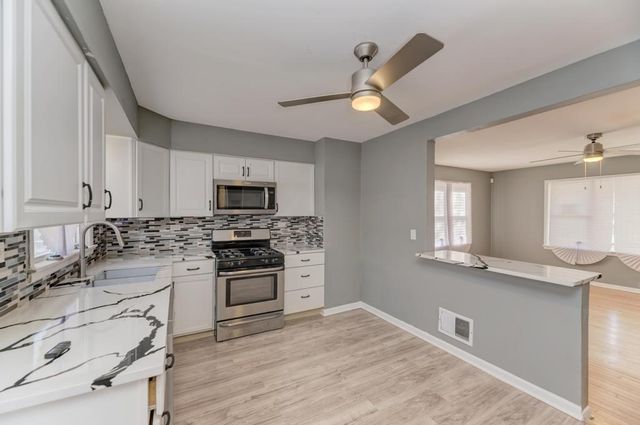 353 W Hickory Street, Chicago Heights, IL 60411