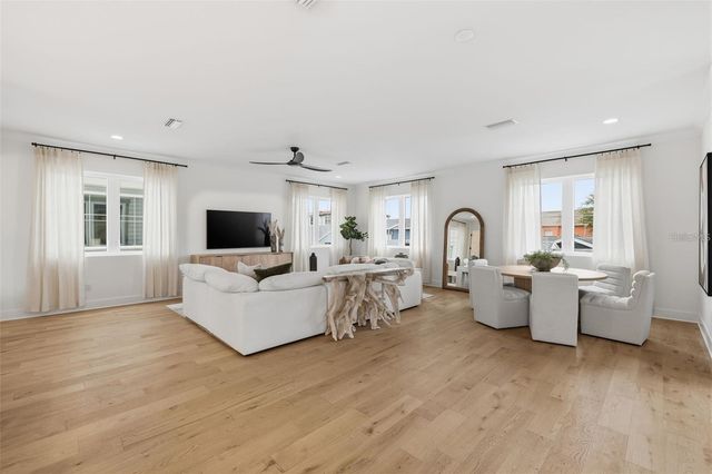 407 S ALBANY AVENUE 4, Tampa, FL 33606