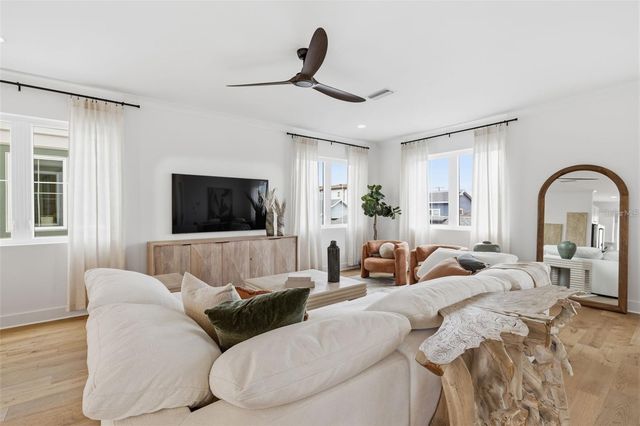 407 S ALBANY AVENUE 4, Tampa, FL 33606