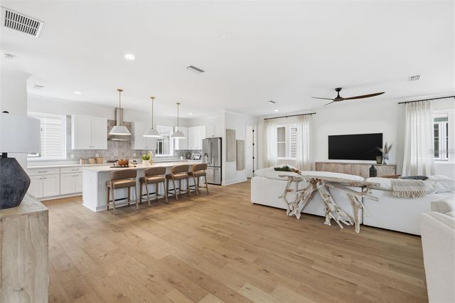 407 S ALBANY AVENUE 4, Tampa, FL 33606