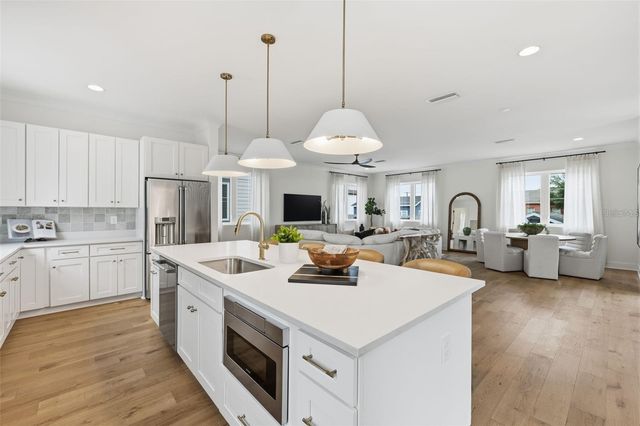 407 S ALBANY AVENUE 4, Tampa, FL 33606