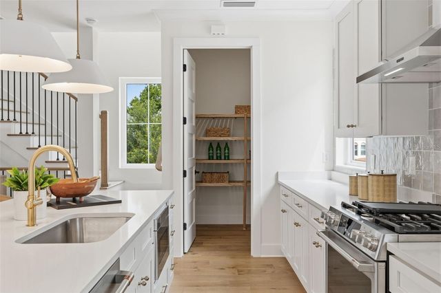 407 S ALBANY AVENUE 4, Tampa, FL 33606