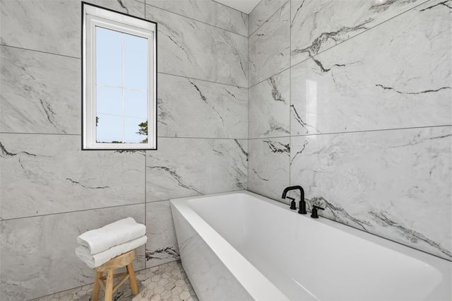 407 S ALBANY AVENUE 4, Tampa, FL 33606